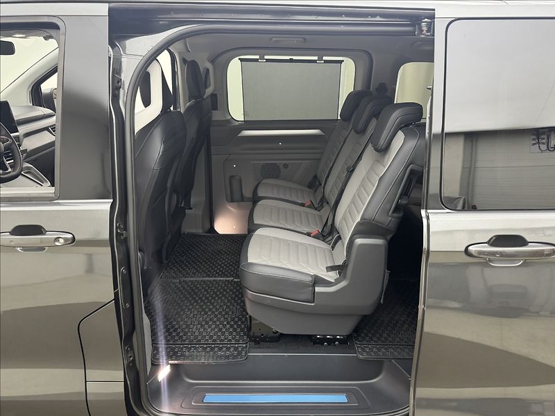 Volkswagen Caravelle 2,0 DSG 4X4 DPH LONG ZÁRUKA ČR - fotka 44 z 53
