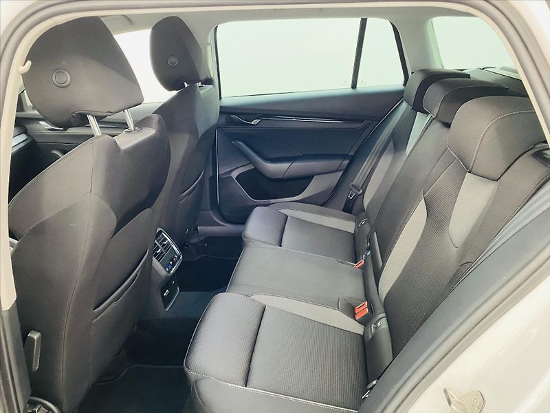 Škoda Octavia 2,0 TDI 110kW Style - fotka 6 z 27