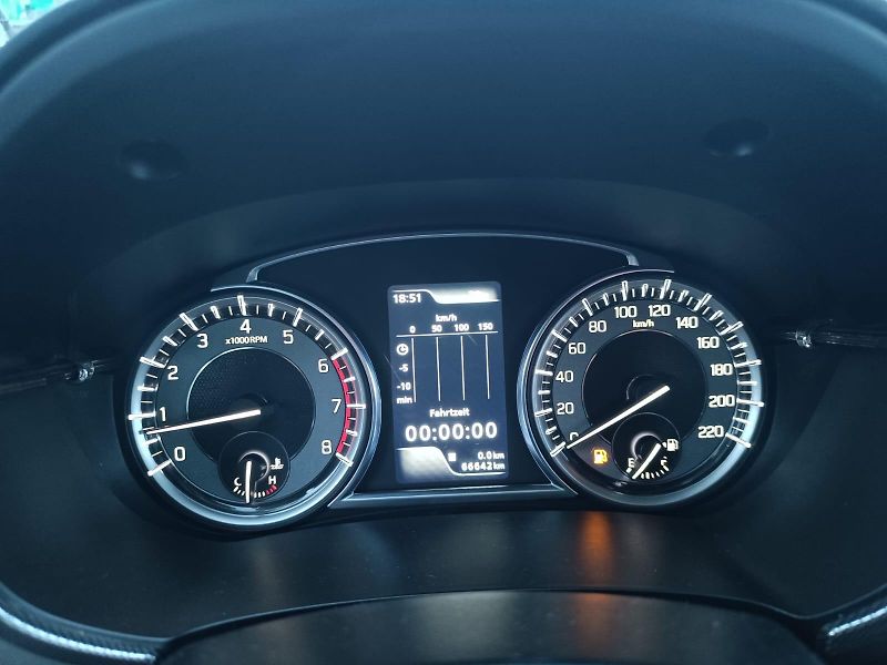 Suzuki Vitara 1.4/103kW, Elegance, 66 000KM! - fotka 28 z 42