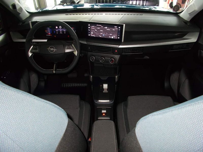 Opel Frontera (2026) Edition Hybrid 1.2 TURBO (81kW - fotka 11 z 28