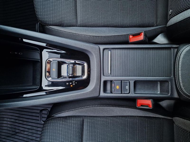 Škoda Octavia 2.0 TDI DSG,REZERVACE - fotka 37 z 50