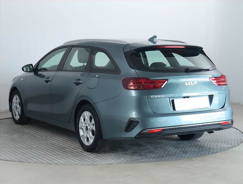 Kia Ceed (2023) Spin 1.0 T-GDI, SPIN, DPH - fotka 4 z 17