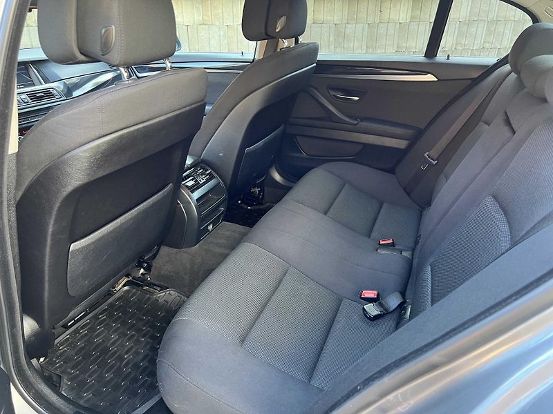 BMW Řada 5 530d 190 kW NOVÁ STK - fotka 10 z 15