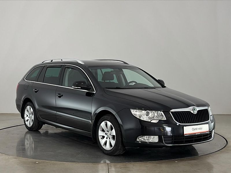 Škoda Superb Ambition - fotka 14 z 27