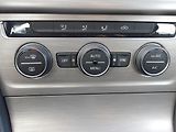 Volkswagen Golf 1,4TSi 92kW ČR ! 2.MAJ.! - náhled 19