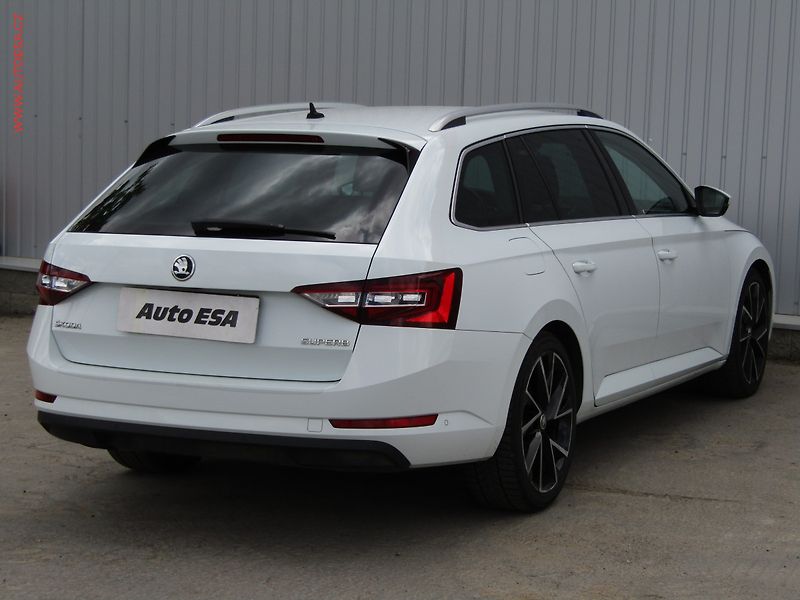 Škoda Superb (2016) 2.0 TDi, Style, TZ, navi - fotka 4 z 23