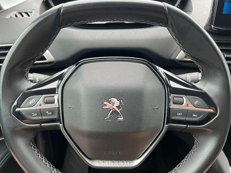 Peugeot 5008 (2022) 1.2PT 96kW! Allure! Tažné! LED - fotka 27 z 42
