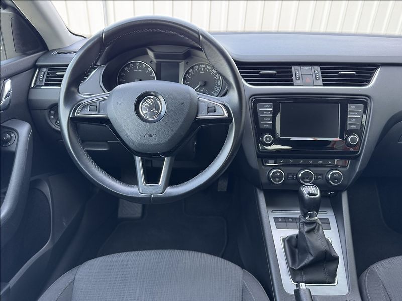 Škoda Octavia 2,0 TDI STYLE 2.maj. původ ČR - fotka 27 z 50