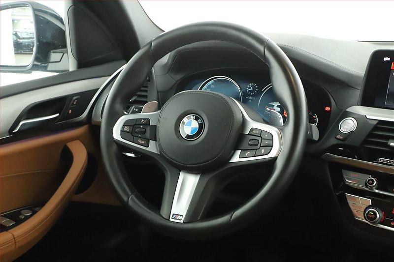 BMW X3 (2018) Luxury line xDrive20d - fotka 18 z 20