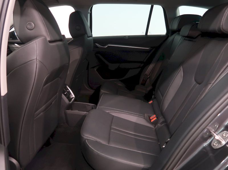 Škoda Octavia (2025) EXCLUSIVE 2.0TDI 110KW DSG TAŽ - fotka 17 z 47