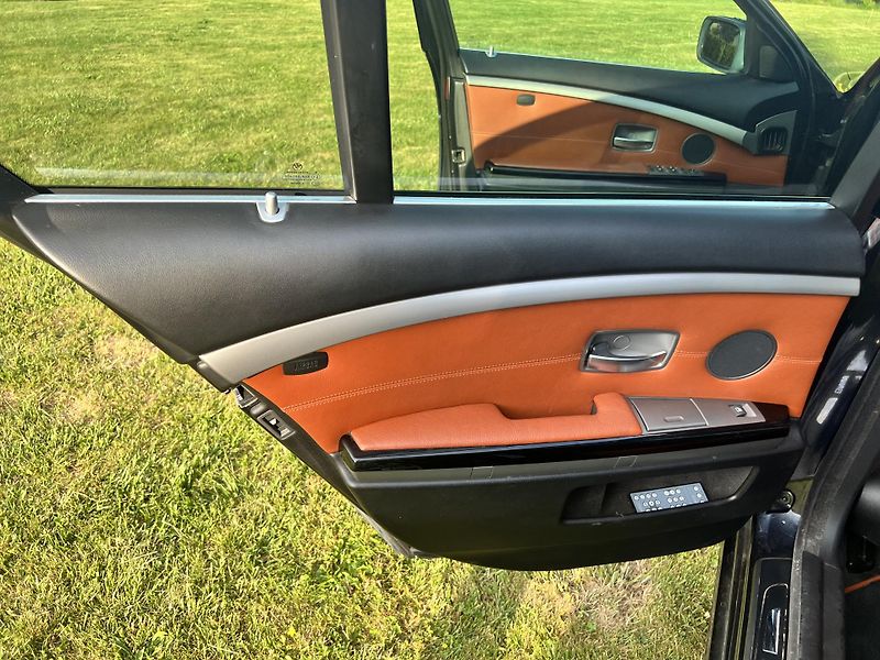 BMW Řada 7 3.0 170KW,MAX VÝBAVA,T.Z - fotka 15 z 46