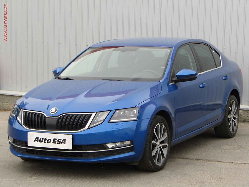 Škoda Octavia (2020) 2.0TDi, ČR, Style, LED, +pneu - fotka 3 z 20