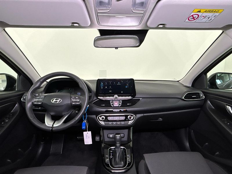 Hyundai i30 Smart DCT - fotka 5 z 26