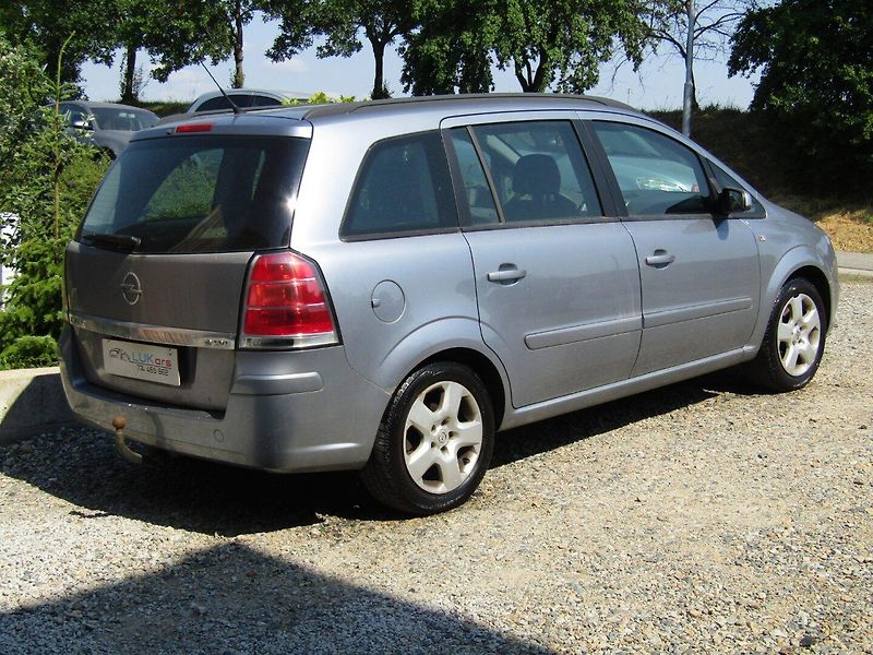 Opel Zafira (2006) 1.9 CDTi 88kW - fotka 5 z 33