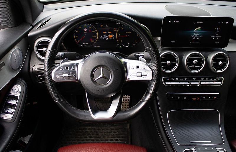 Mercedes-Benz GLC - fotka 17 z 20