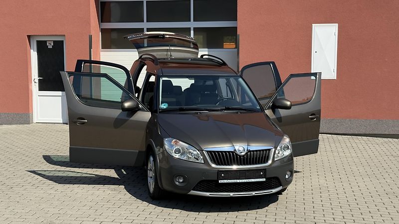 Škoda Roomster 1.2TSi*63kW*SCOUT*STYLE*PĚKNÝ* - fotka 20 z 23