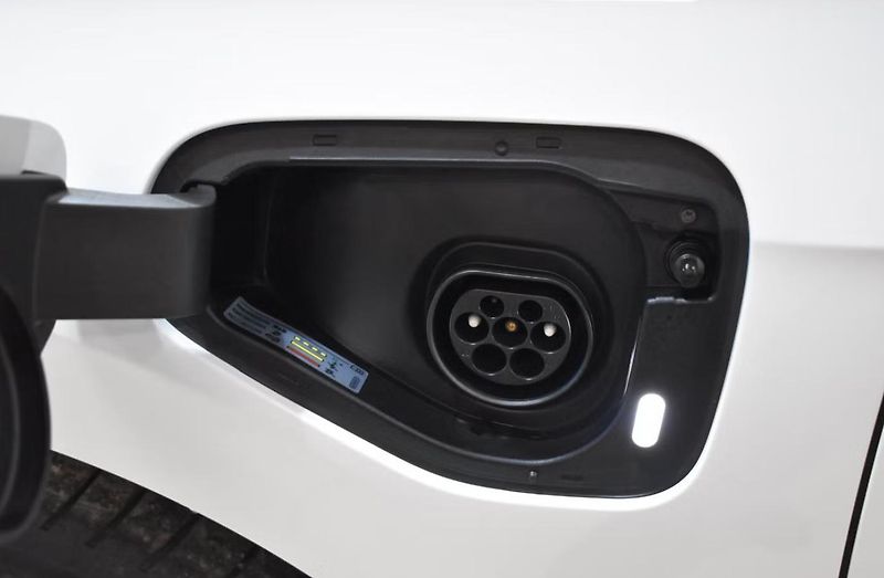 Volkswagen Golf GTE 1.4 TSI ACT Matrix BLIS - fotka 21 z 22