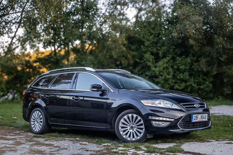 Ford Mondeo - fotka 3 z 33