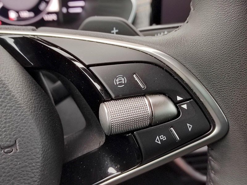Škoda Octavia (2024) Top Selection 1,5 Tsi 110 kw D - fotka 30 z 37