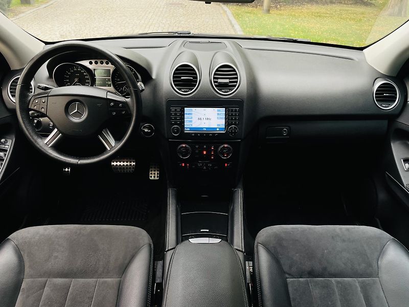 Mercedes-Benz Třídy M 320CDI 165KW 4MATIC TAŽNÉ 3500 - fotka 22 z 42