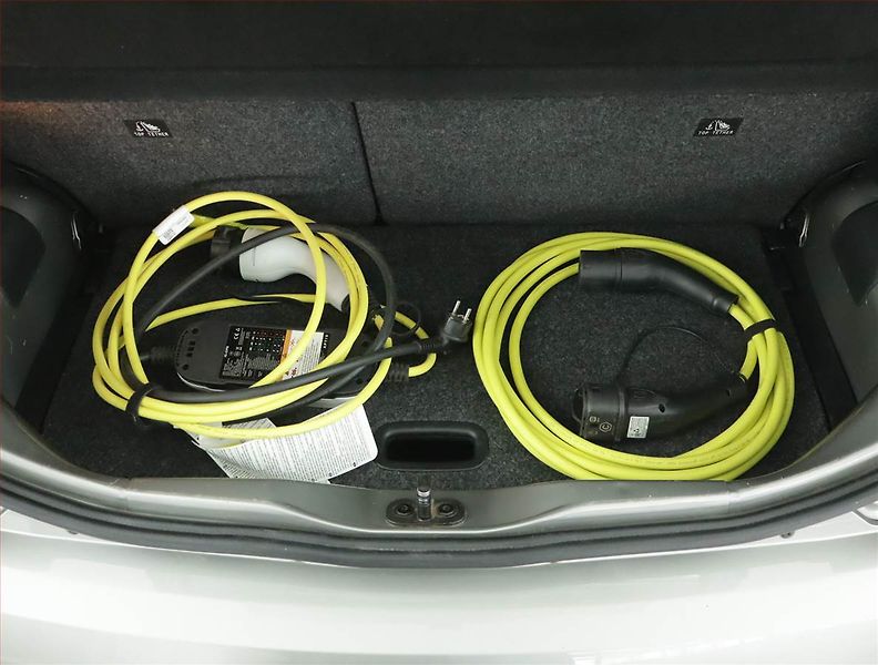 Seat Mii (2021) 14 kWh, SoH 90%, Automat - fotka 17 z 17