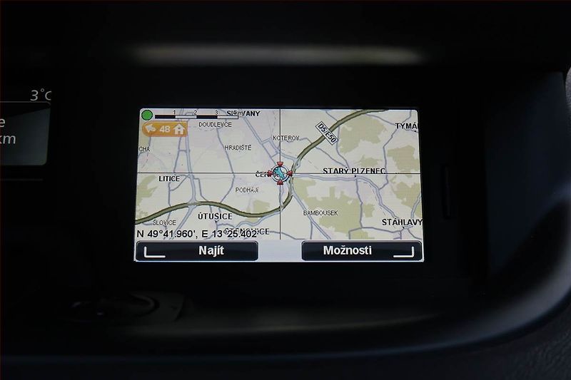 Renault Grand Scénic (2015) 1.5 dCi, Automat, Navi - fotka 19 z 21