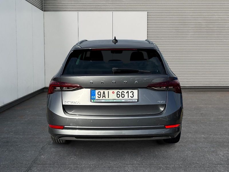 Škoda Octavia (2022) STYLE 2.0TSI 140kW DSG 4x4 CZ - fotka 5 z 11