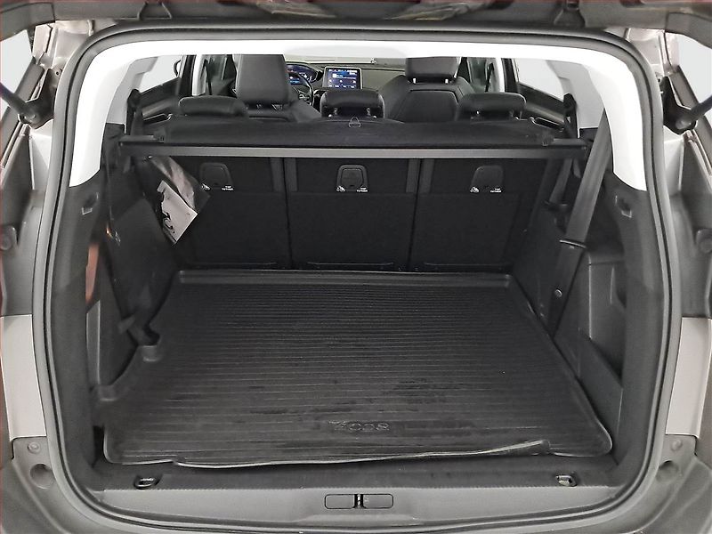 Peugeot 5008 (2020) PureTech 130, 7 míst, ČR,1.maj - fotka 14 z 17