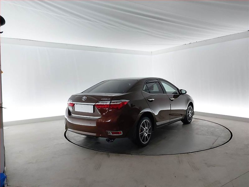 Toyota Corolla (2017) 1.6 Valvematic, ČR,1.maj - fotka 5 z 16