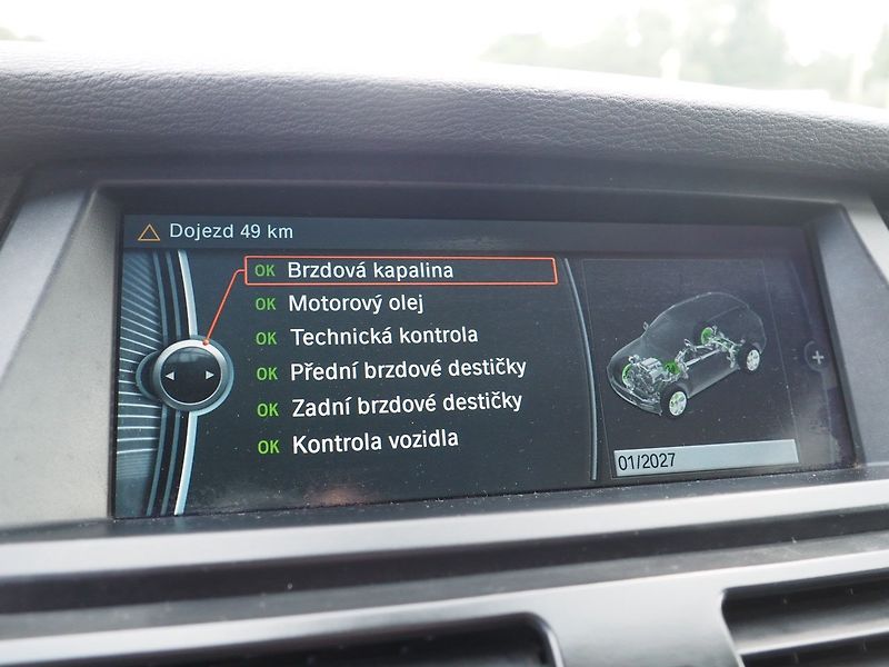 BMW X5 (2011) 3.0d 180 kW, xDrive - fotka 32 z 39