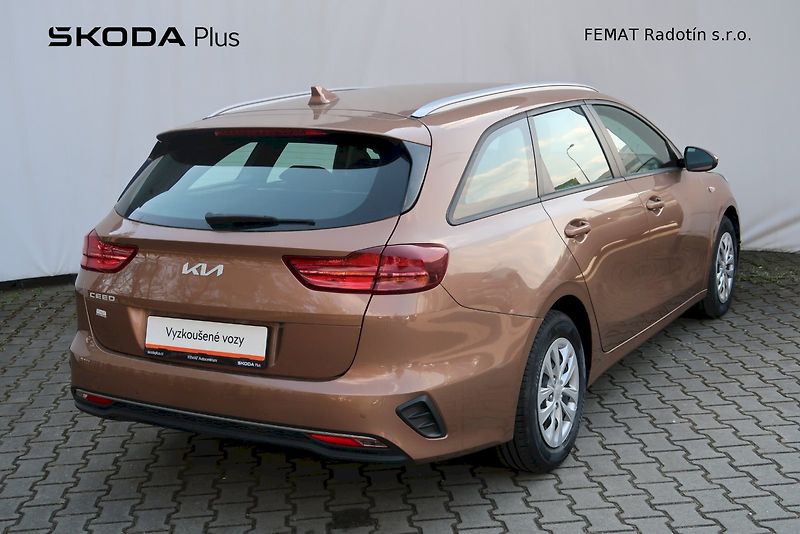 Kia Ceed (2022) Sportswagon 1.0 T-GDI / 88 kW - fotka 22 z 30
