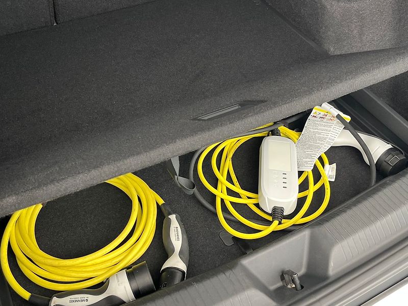 Volkswagen ID.4 150kW / SoH 95.0%  ZAMLUVENO - fotka 37 z 77