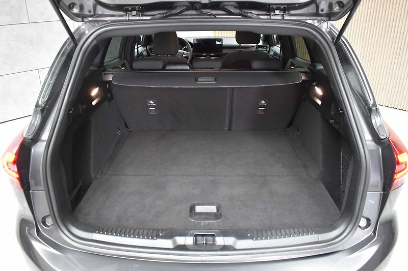 Ford Focus 1.0 EB 92kW ST-LINE*KAMERA*DPH - fotka 38 z 40