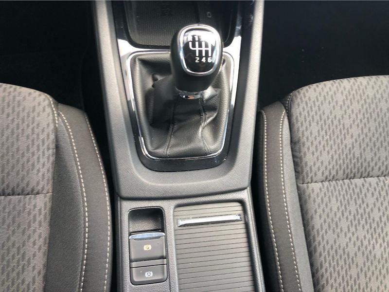 Škoda Octavia COMBI 2.0 TDi STYLE - fotka 23 z 30