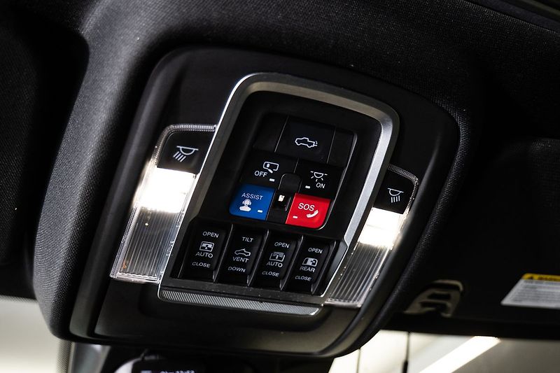 RAM 1500 TRX/Stan/Naviják/Harman Kardon - fotka 18 z 31