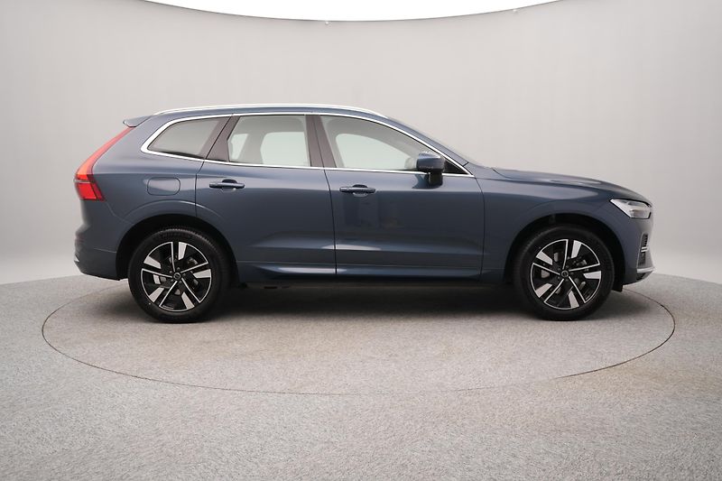 Volvo XC60 B5 AWD BRIGHT PLUS CZ 1.maj - fotka 11 z 49