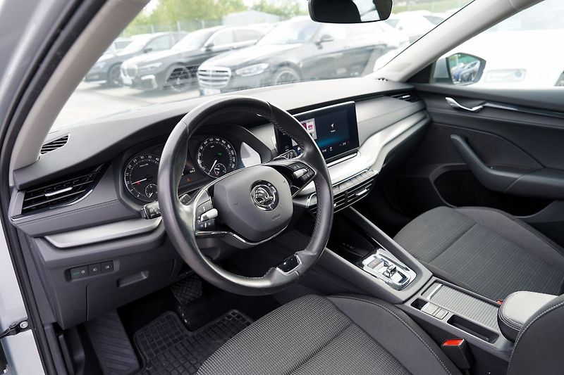 Škoda Octavia IV  2.0 TDI DSG 4x4/150 PS - fotka 22 z 43