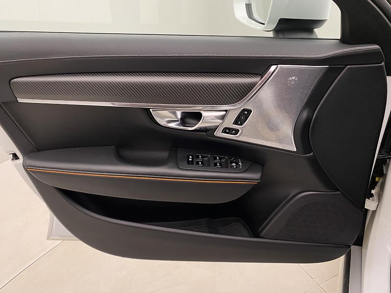 Volvo V90 CC T6 AWD OCEAN RACE AUT CZ - fotka 7 z 57