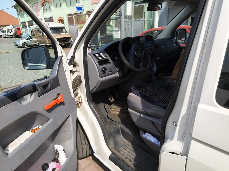 Volkswagen Transporter (2006) T5 - fotka 7 z 9