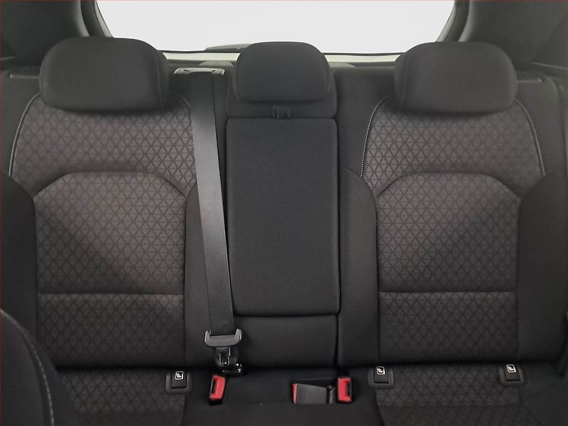 Kia Ceed (2018) 1.4 T-GDI, Automat, Navi - fotka 10 z 19