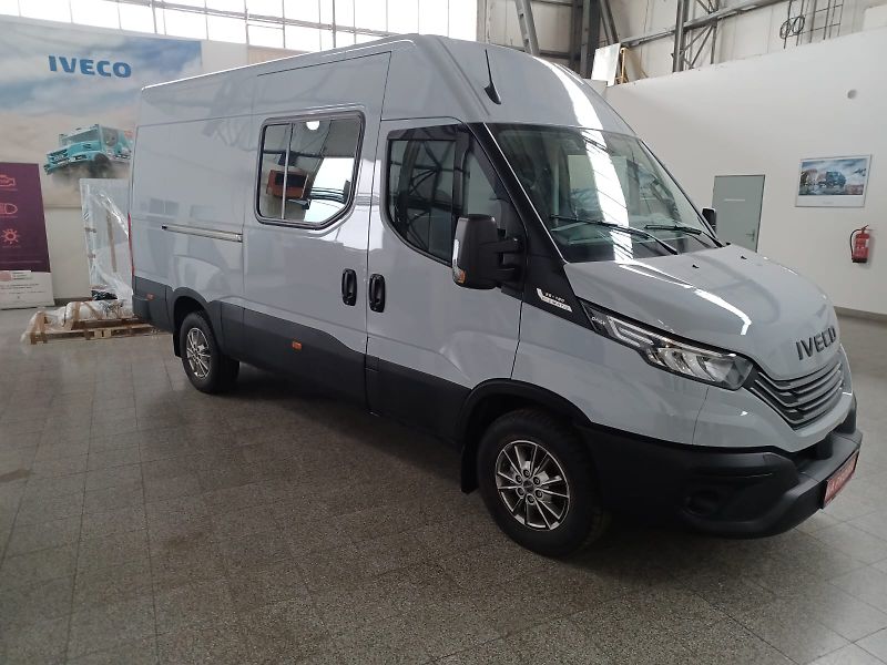 Iveco Daily (2026) 35S18 klima, automat - fotka 4 z 5