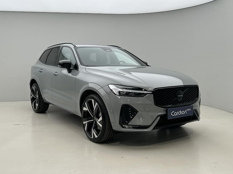 Volvo XC60 (2026) B5 AWD BLACK EDITION PLUS AUT - fotka 13 z 47