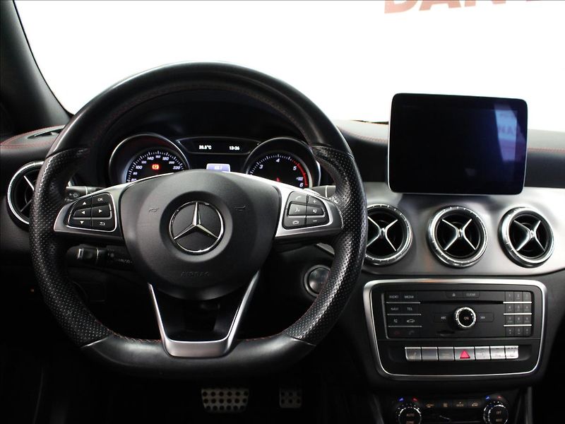 Mercedes-Benz CLA 2,1 CDI 200 4Matic AMG - fotka 28 z 37