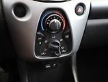 Toyota Aygo (2020) 1.0 VVT-i, Serv.kniha - náhled 9
