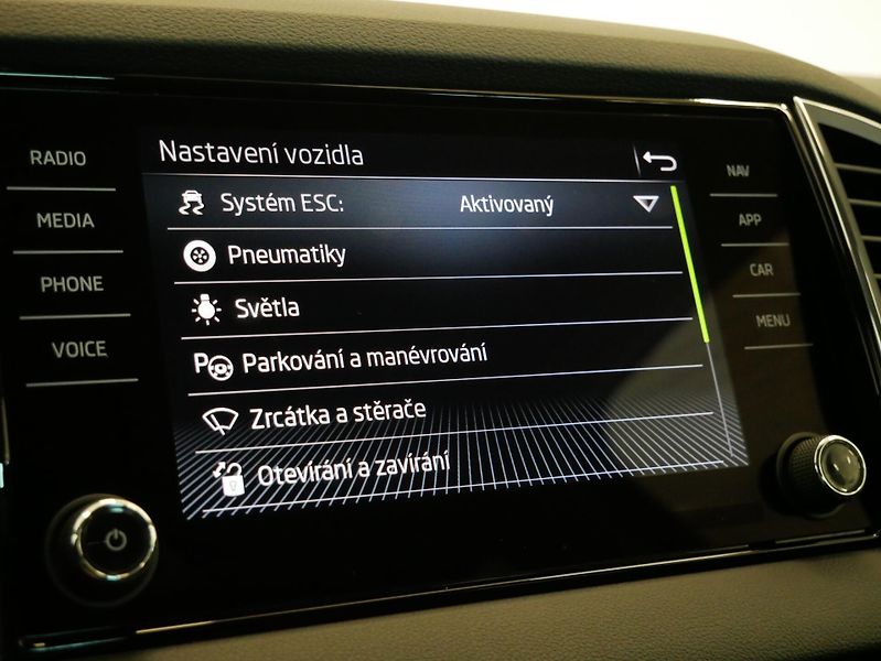 Škoda Karoq - fotka 21 z 29