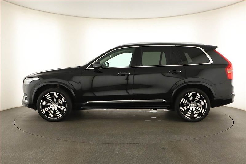 Volvo XC90 (2023) B5 AWD - fotka 3 z 21