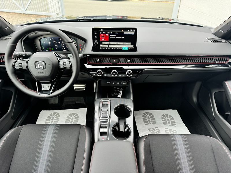Honda Civic (2026) 2.0 e:HEV SPORT MR27 SKLADEM - fotka 11 z 44