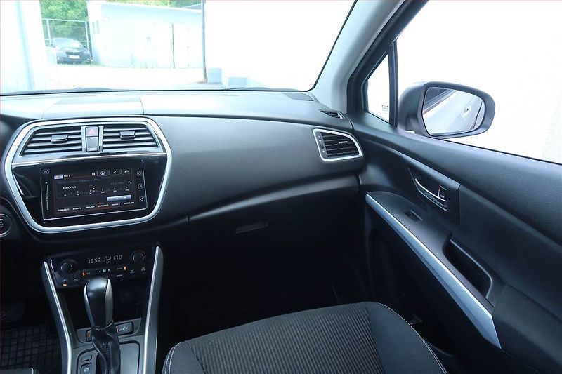 Suzuki SX4 S-Cross (2017) 1.4 BoosterJet, 4X4, Automat - fotka 8 z 24