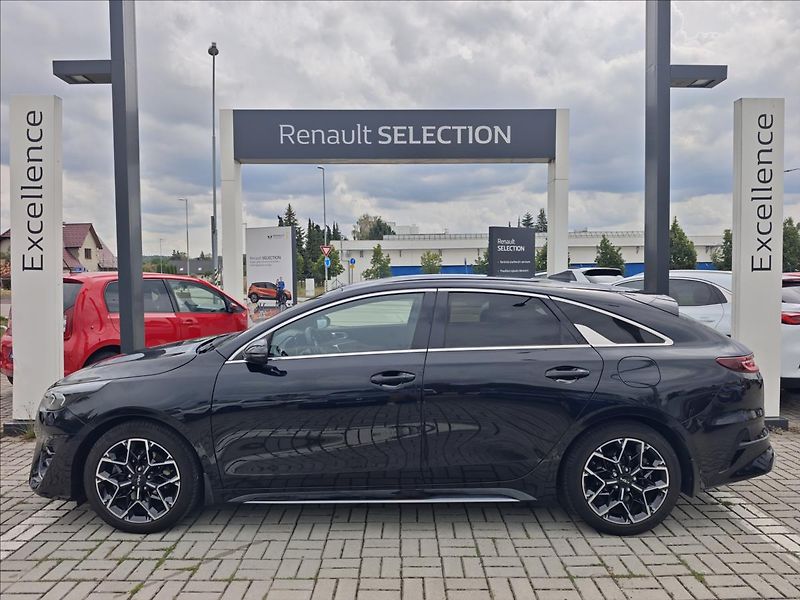 Kia ProCeed 1,5 T-GDI 118kW  GT-Line PLUS - fotka 3 z 24