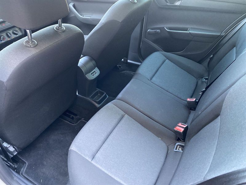 Škoda Fabia (2022) Combi 1.0 TSI Active - fotka 9 z 27
